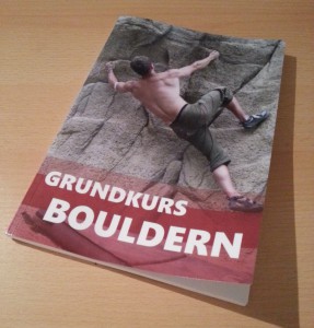 Das erste und bislang einzige gedruckte Exemplar des Grundkurs Bouldern. Mehr ist in Arbeit. ;)